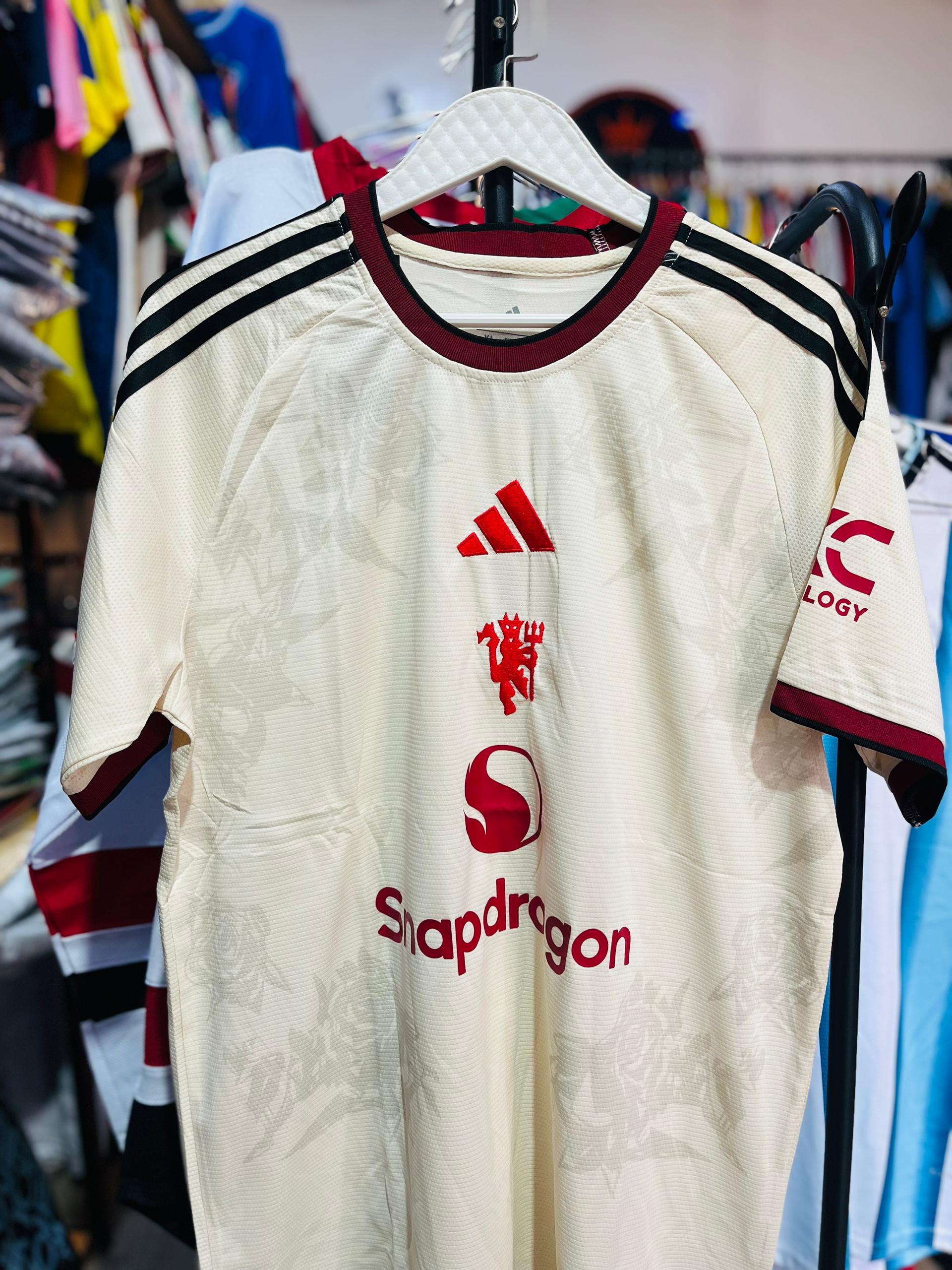 Man united 26/27 away kit